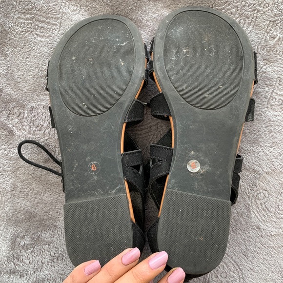 Joe Fresh Spartan sandal - Picture 7 of 7